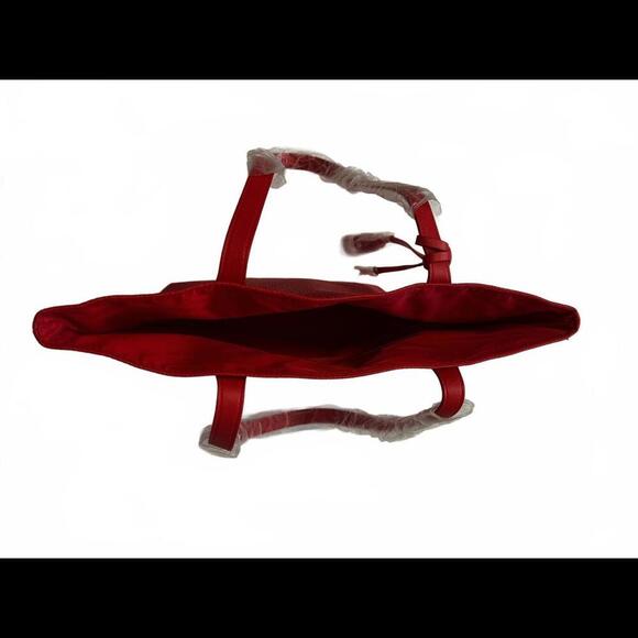 Shiseido Red Tote Bag - Stylish & Versatile - Picture 4 of 7